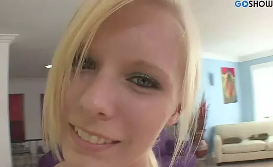 Her Wet Cunt Mouth A Blonde Couple Explore Kinky Fingering and Oral Delights